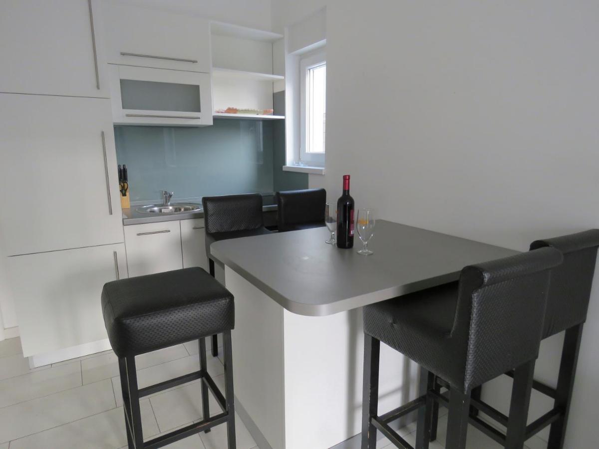 Apartment Dream โนวาลยา ภายนอก รูปภาพ