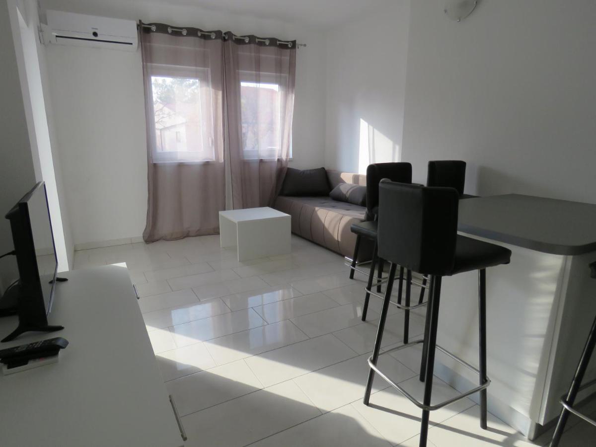 Apartment Dream โนวาลยา ภายนอก รูปภาพ