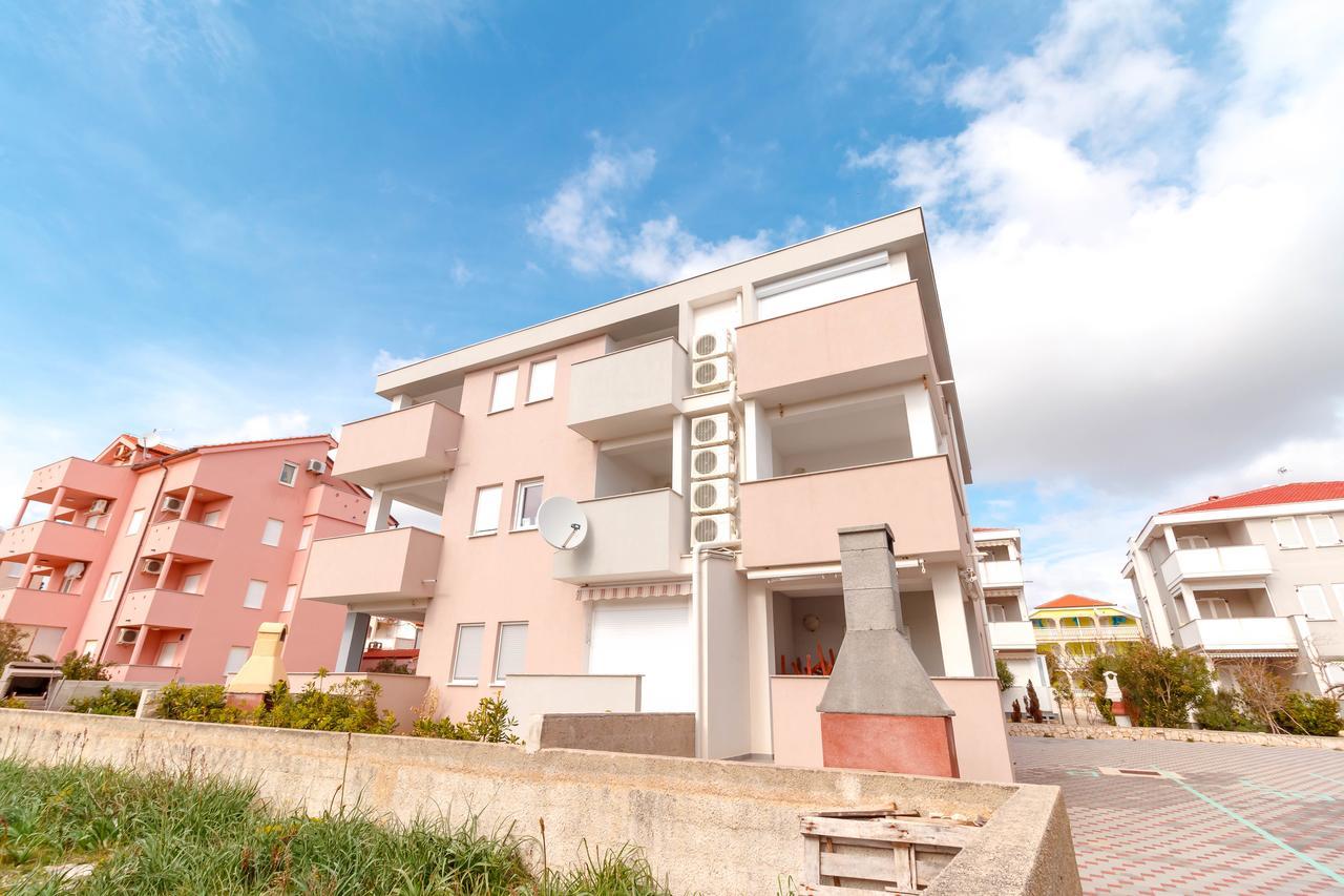 Apartment Dream โนวาลยา ภายนอก รูปภาพ